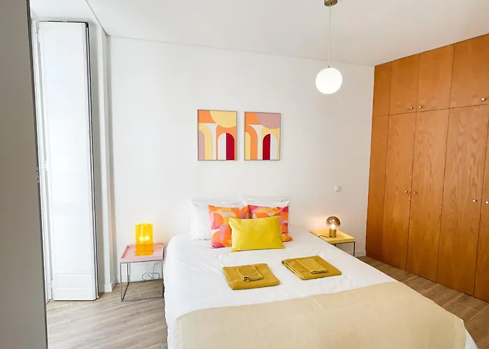 Luxury In Chiado 1 Br * 리스본