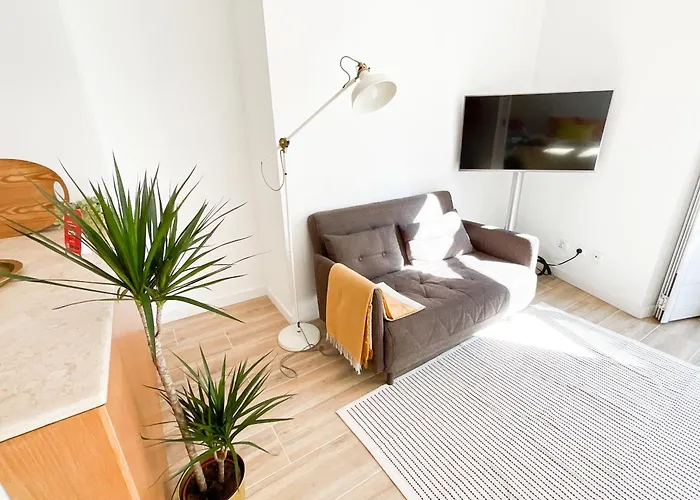 Luxury In Chiado 1 Br 아파트 *