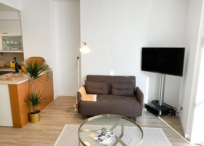 Luxury In Chiado 1 Br 아파트 *