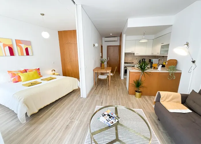 Luxury In Chiado 1 Br * 리스본