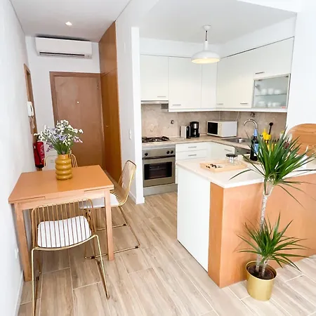 Luxury In Chiado 1 Br Апартаменты Лиссабон